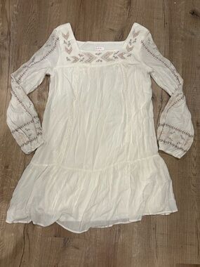 Xhilaration Cream Boho Embroidered Peasant Dress